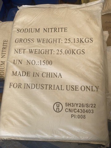 โซเดียมไนไตรท์